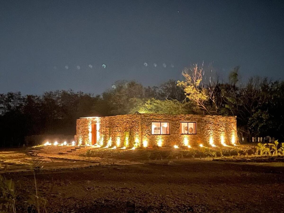 Kesar Farm House On The Lake Udaipur Buitenkant foto
